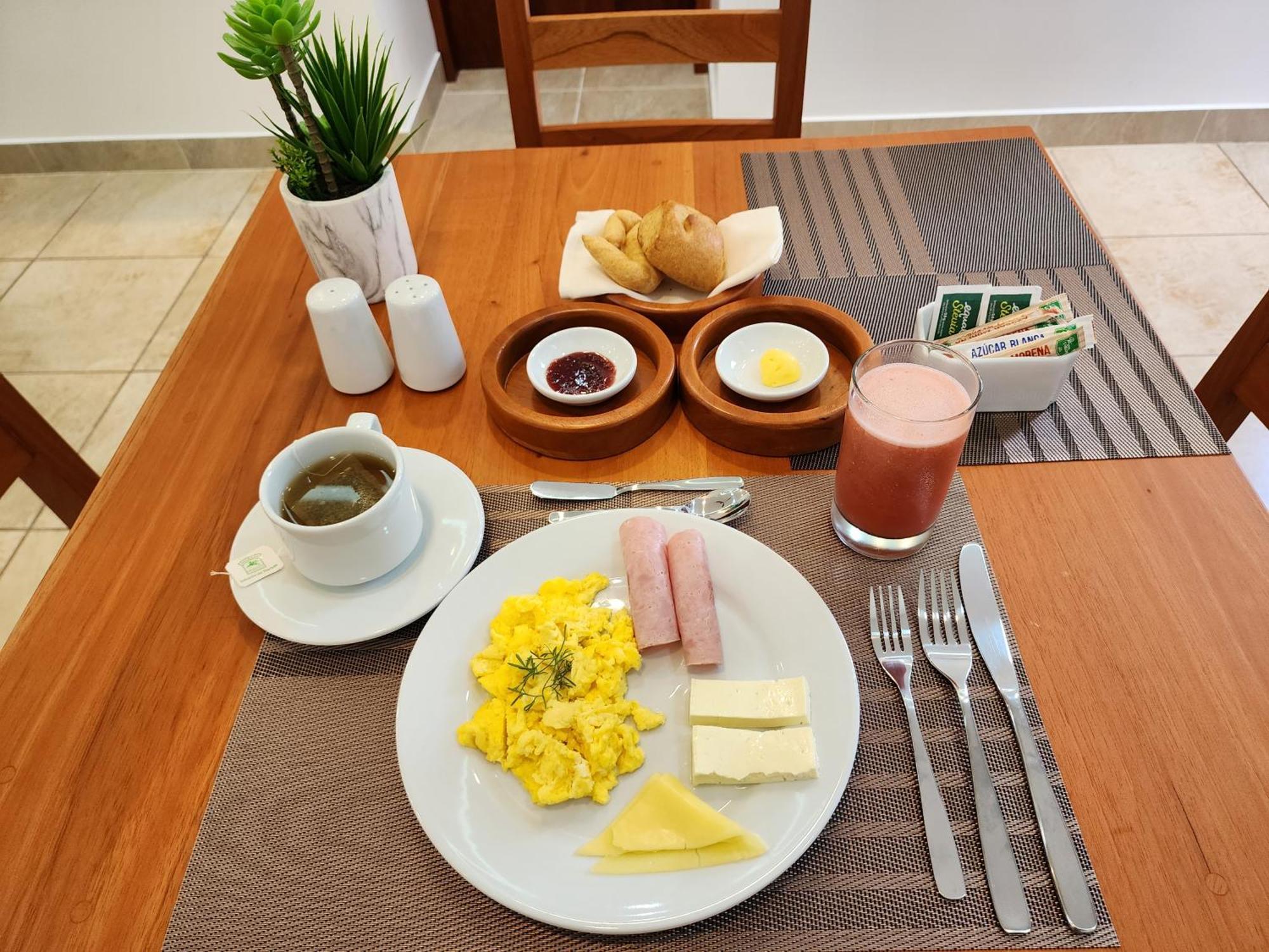Casa Galapagos By Hostal Fragata Puerto Ayora  Esterno foto