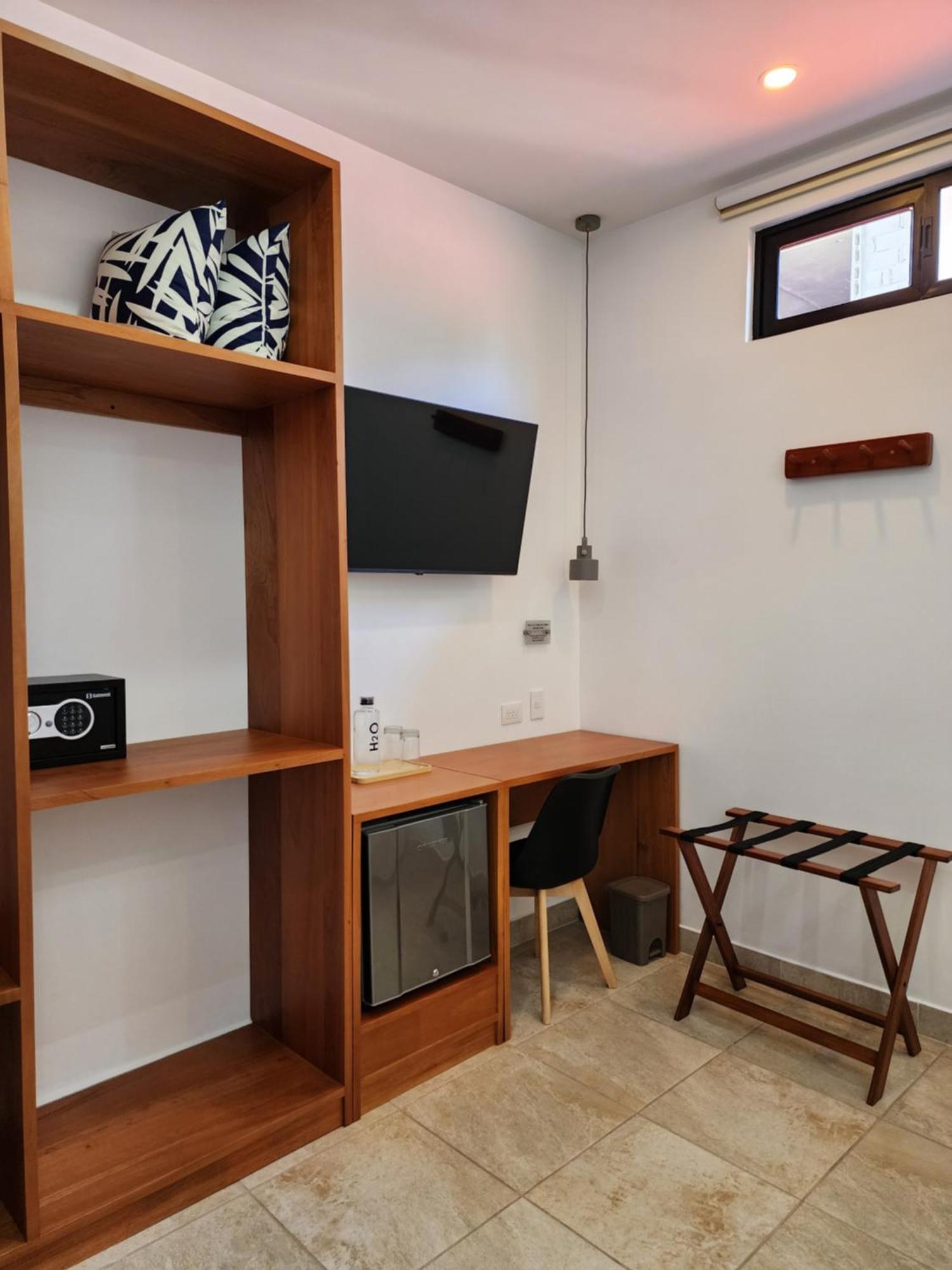 Casa Galapagos By Hostal Fragata Puerto Ayora  Esterno foto